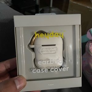 Apple AirPods Gen 1/2 Silicone Case With Clip Heyday White or forest green